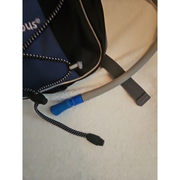 Columbus Hydration Pack Pre-owned Sanatized Great Condition Camelpack - Picture 4 of 9